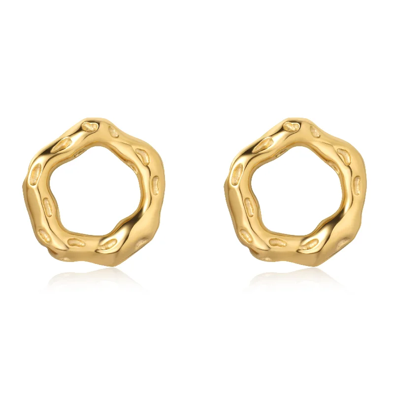 Best hoop earrings with delicate chain details for a trendy and stylish design-Janelle Studs