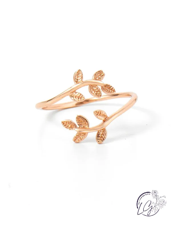 Rings with delicate filigree sapphire settings -Adjustable Leaves Ring in Gold