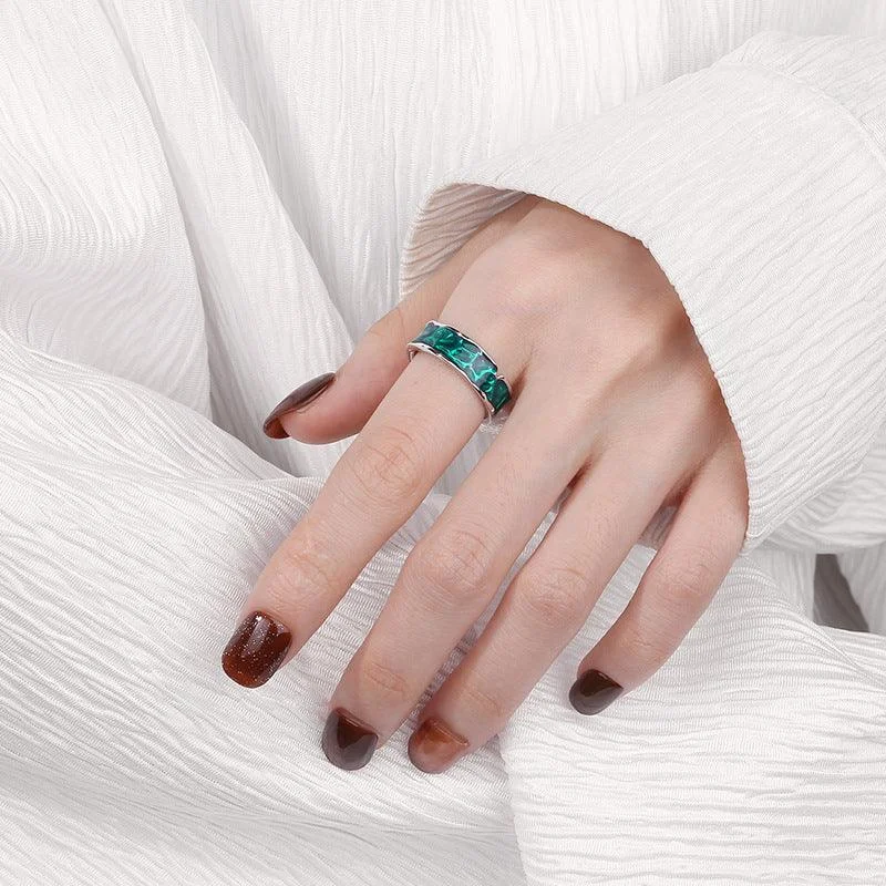 Rings with knot motifs for symbolic love -S925 Sterling Silver Irregular Green Dark Pattern Epoxy  Ring