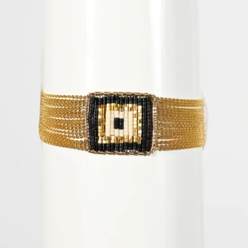 Art deco bangle bracelets with bold lines and shapes for a vintage-inspired flair-Zuri Bracelet